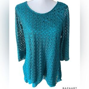 🔥🔥Brittany Black Green lace 3/4 sleeve top size small